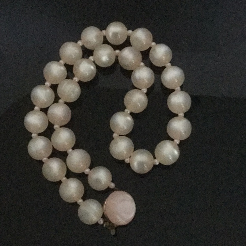 Vtg. 17” 1950’s Pink Moonglow Necklace W/30 Beads - Picture 7 of 7